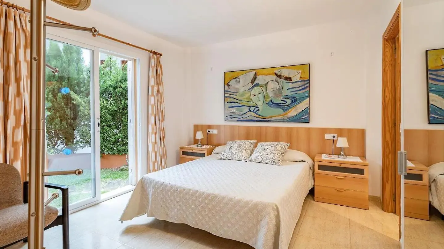 Apartamento Olot Pollenca 0*,  Spain
